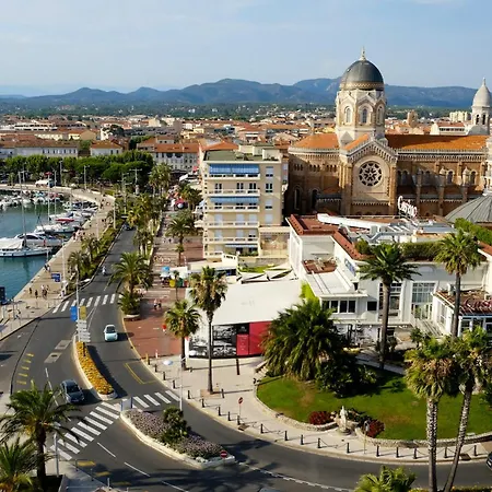 Apartment Les Balcons Fleuris Sainte-Maxime